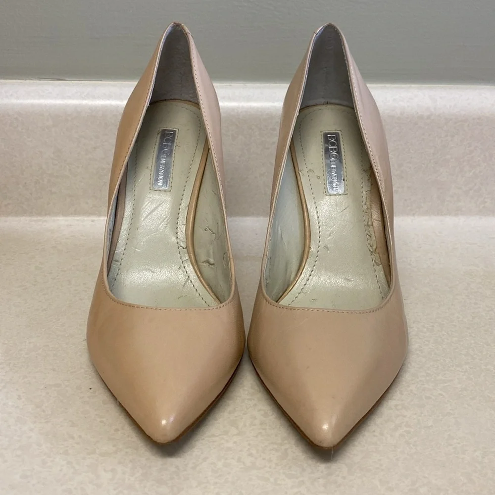 BCBG pumps